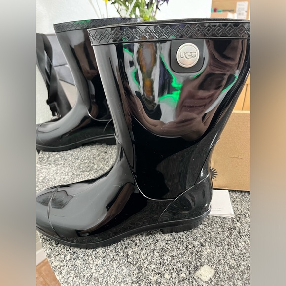 UGG Brand New Sienna Rain Boots High Gloss Finish - Picture 8 of 9